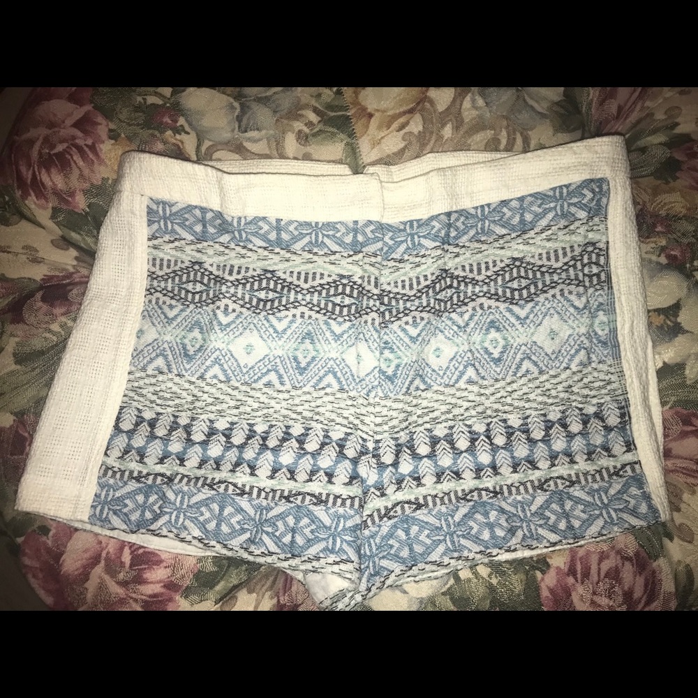 Quinn brand Shorts